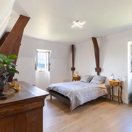 8 Personnes Proche Sarlat Nyaraló Cazoules